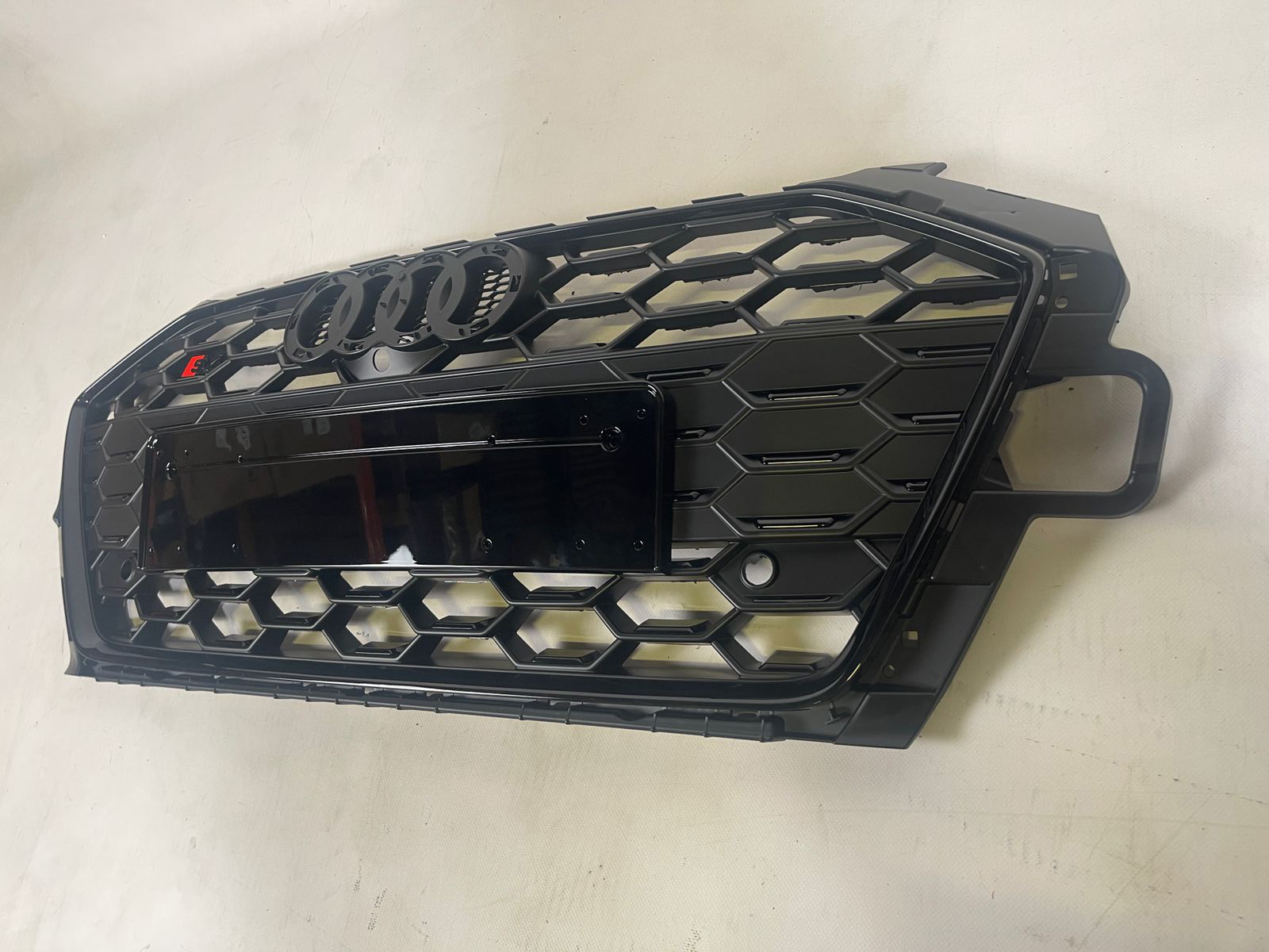 Audi A4 B9 2020+ Front Honeycomb Grille in S4 Black Style